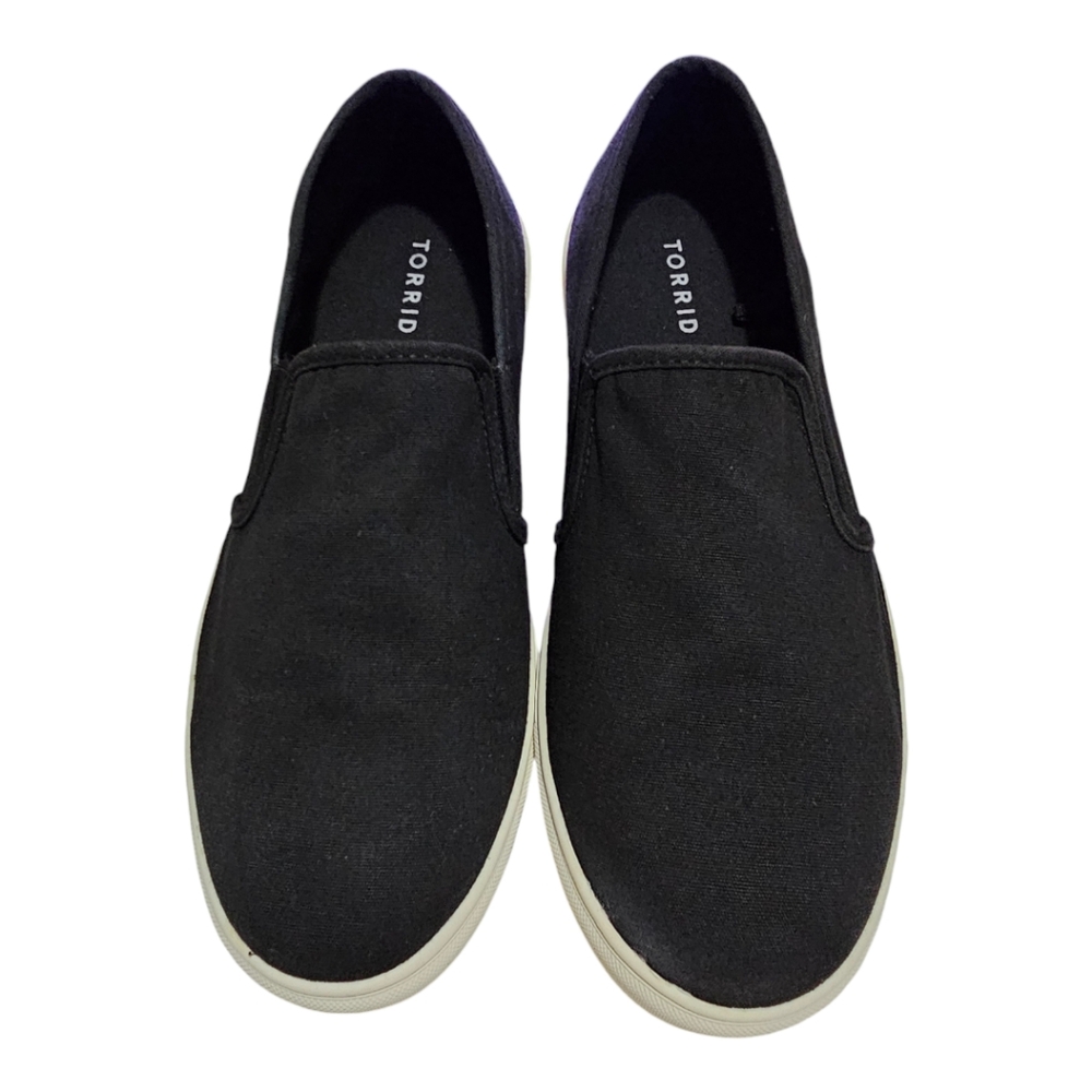 TORRID Women's Slip on Canvas Sneakers Black  11WW - Picture 2 of 5